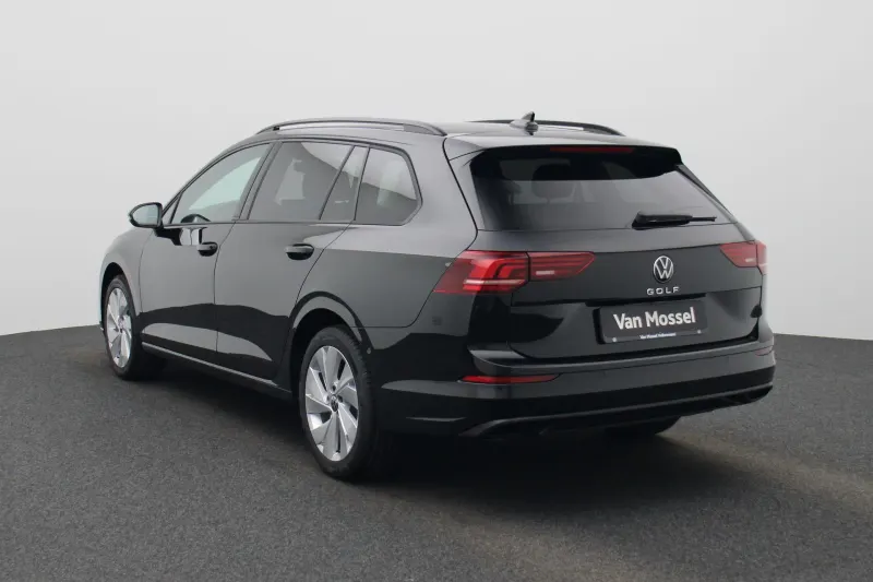 Volkswagen Golf (2025)