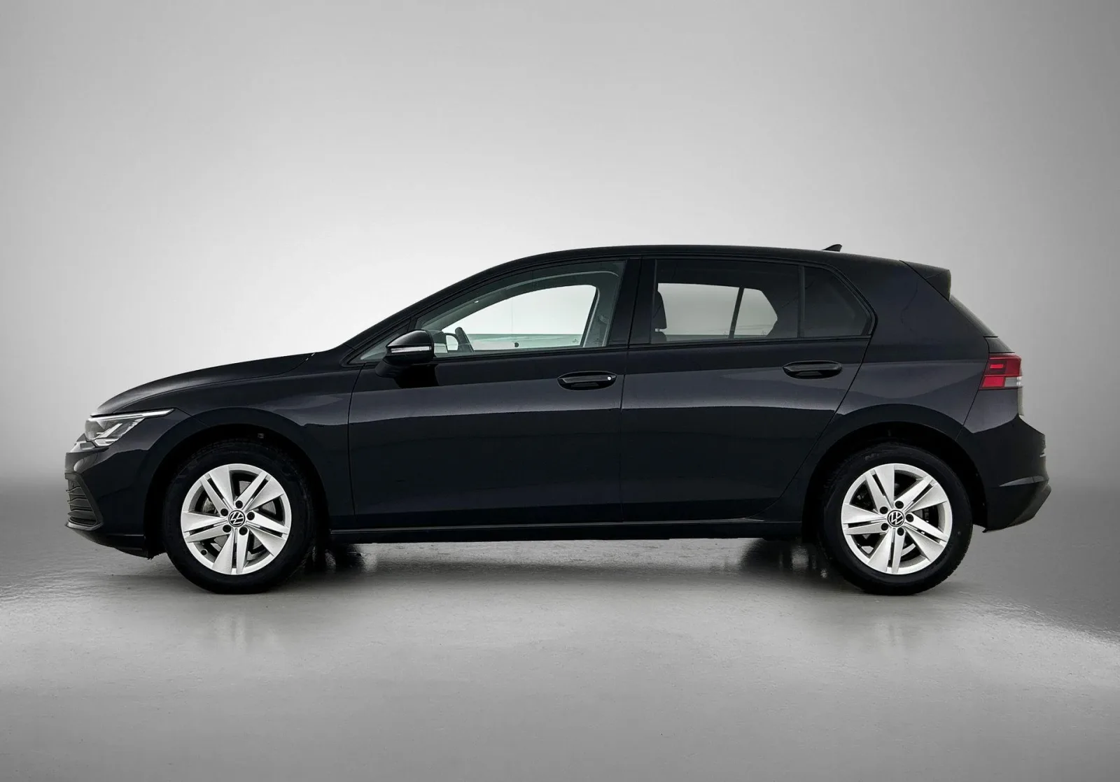 Volkswagen Golf (2022) — foto 1