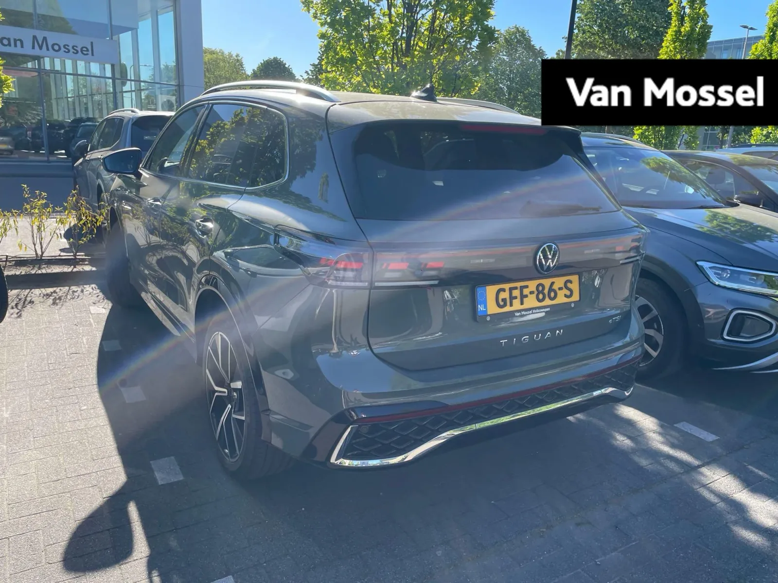 Volkswagen Tiguan (2024) — foto 1