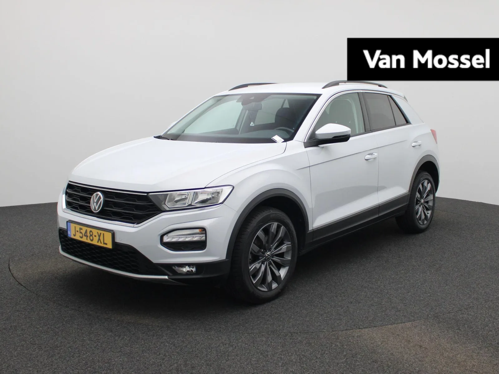 Volkswagen T-Roc (2020) — foto 1