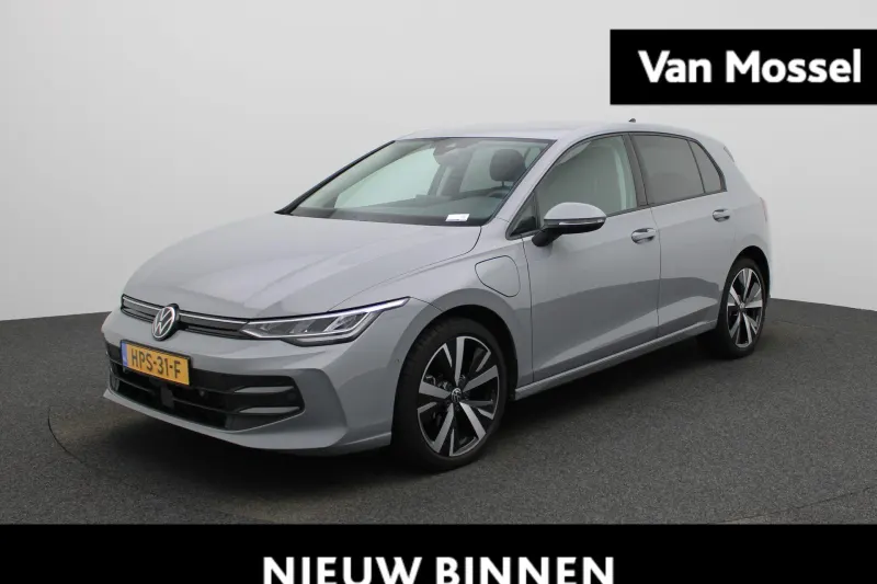 Volkswagen Golf (2025)