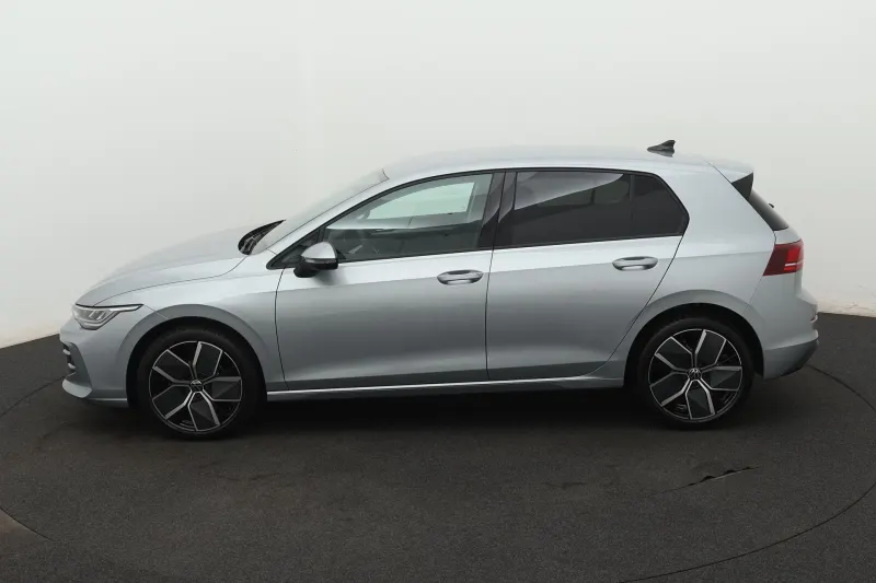 Volkswagen Golf (2024)