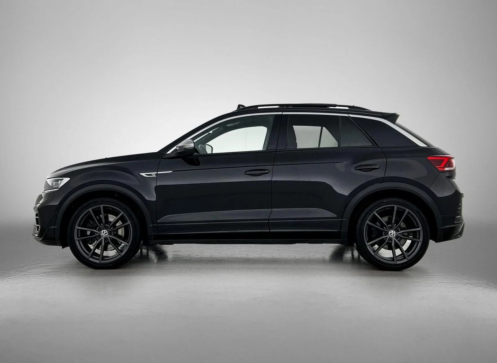Volkswagen T-Roc (2022) — foto 1