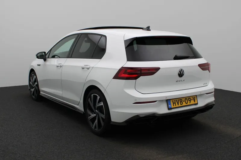 Volkswagen Golf (2024)