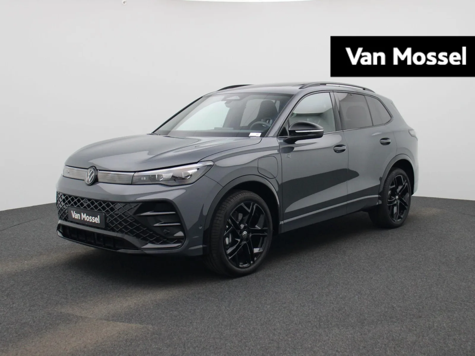 Volkswagen Tiguan (2025) — foto 1