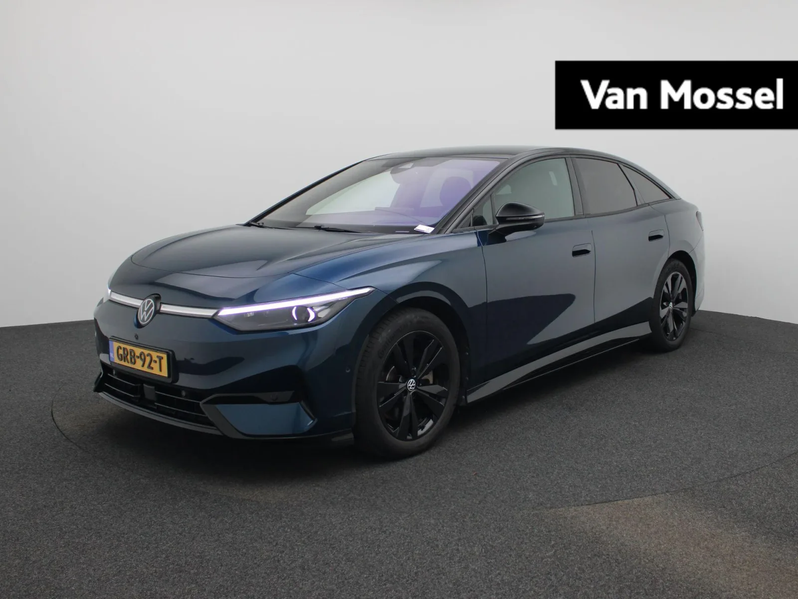 Volkswagen ID.7 (2024) — foto 1