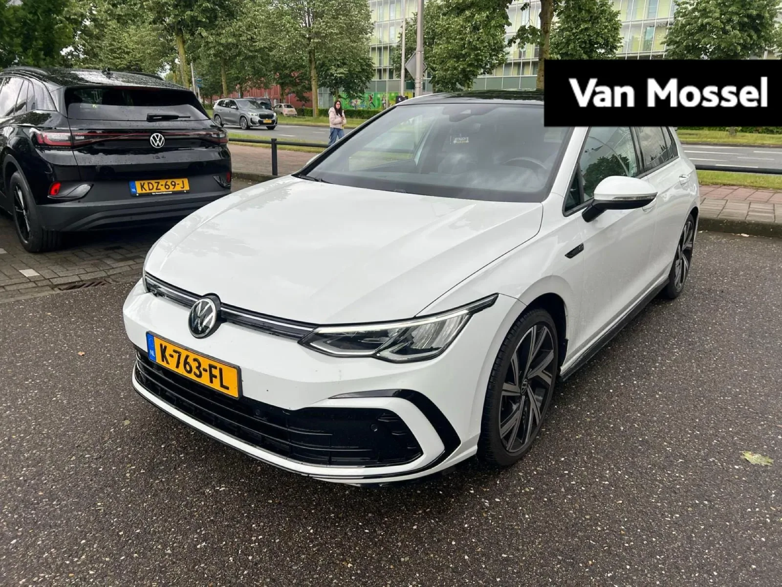 Volkswagen Golf (2021) — foto 1