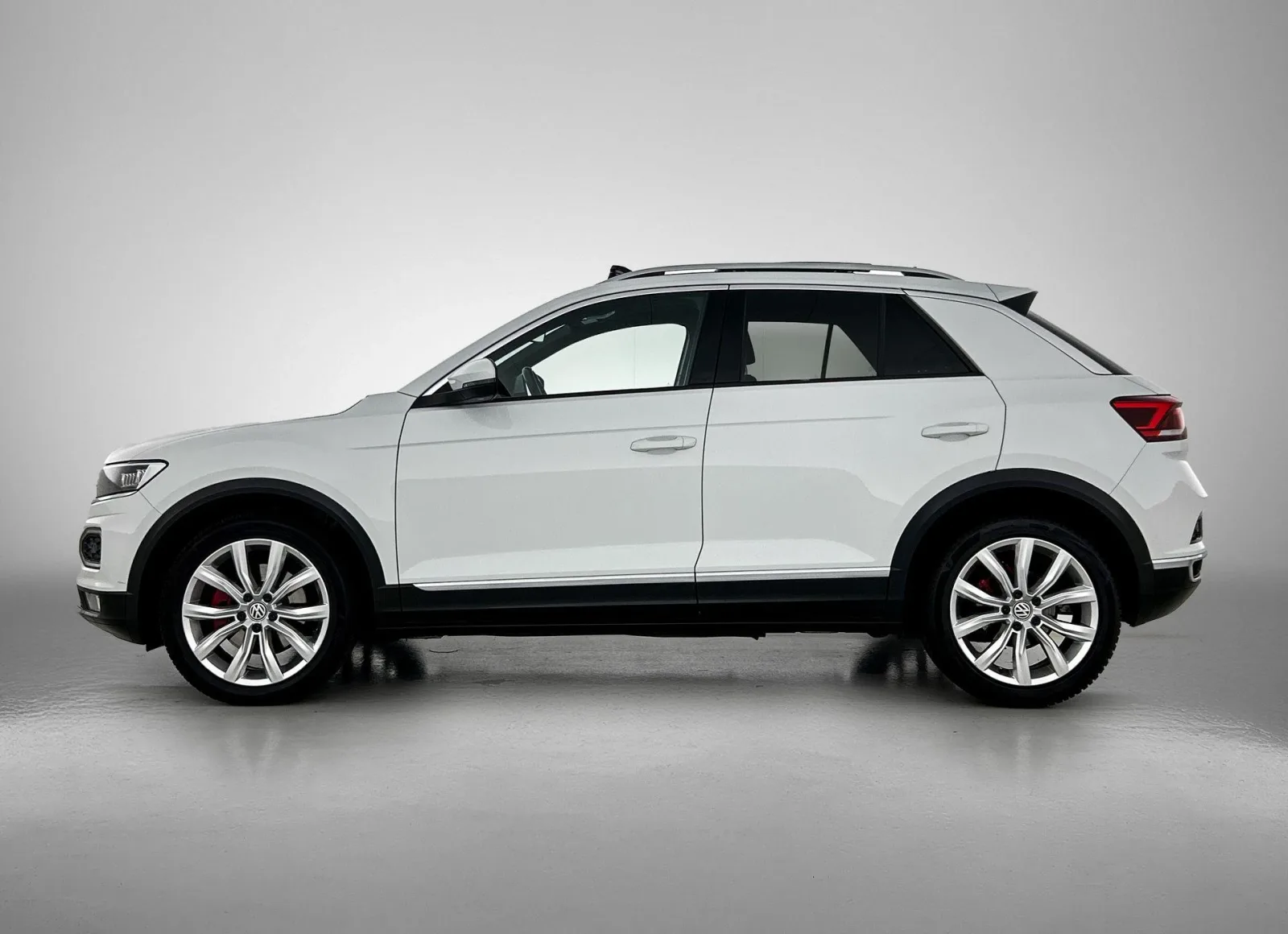Volkswagen T-Roc (2020) — foto 1