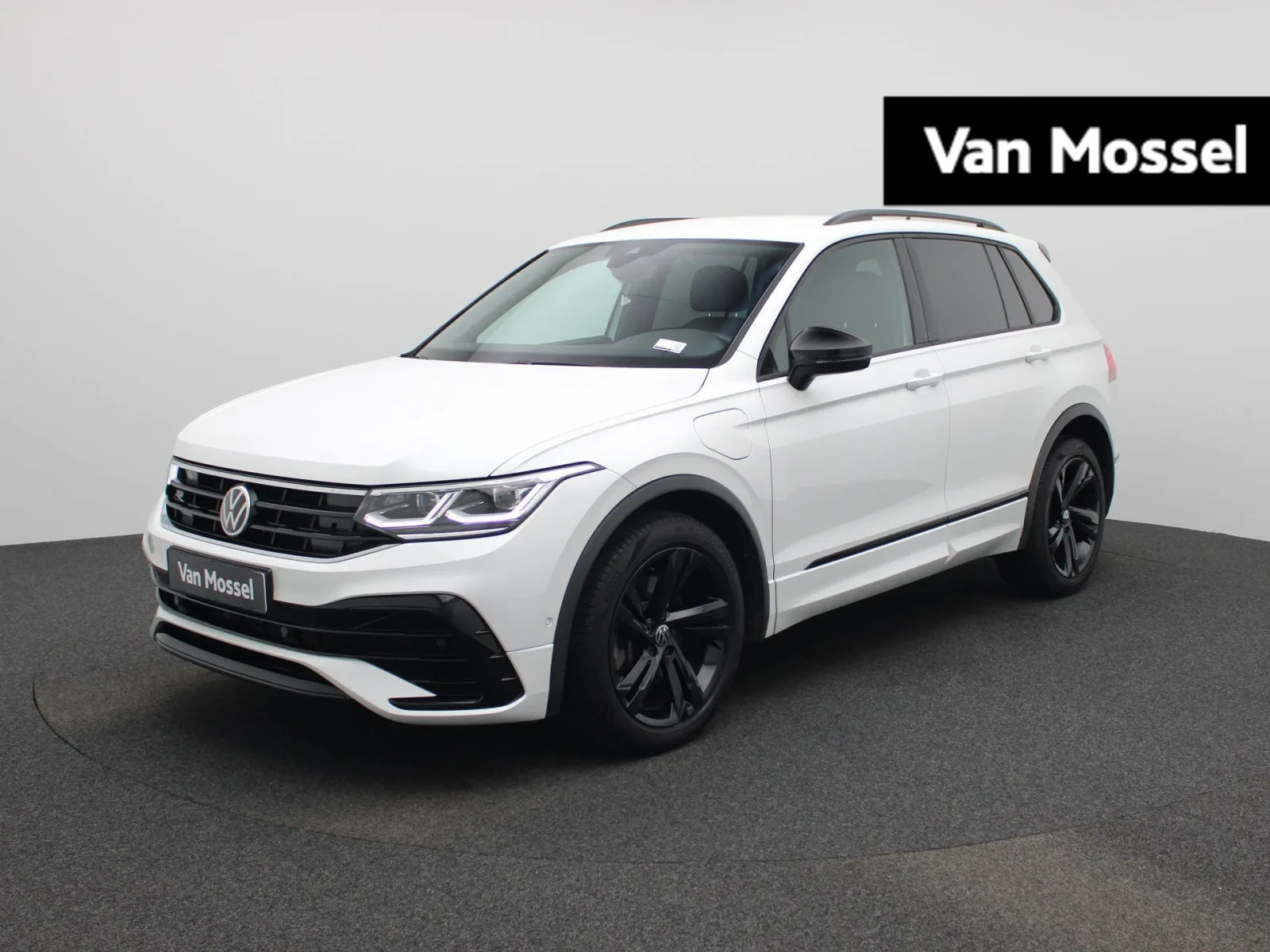 Volkswagen Tiguan (2021) — foto 1