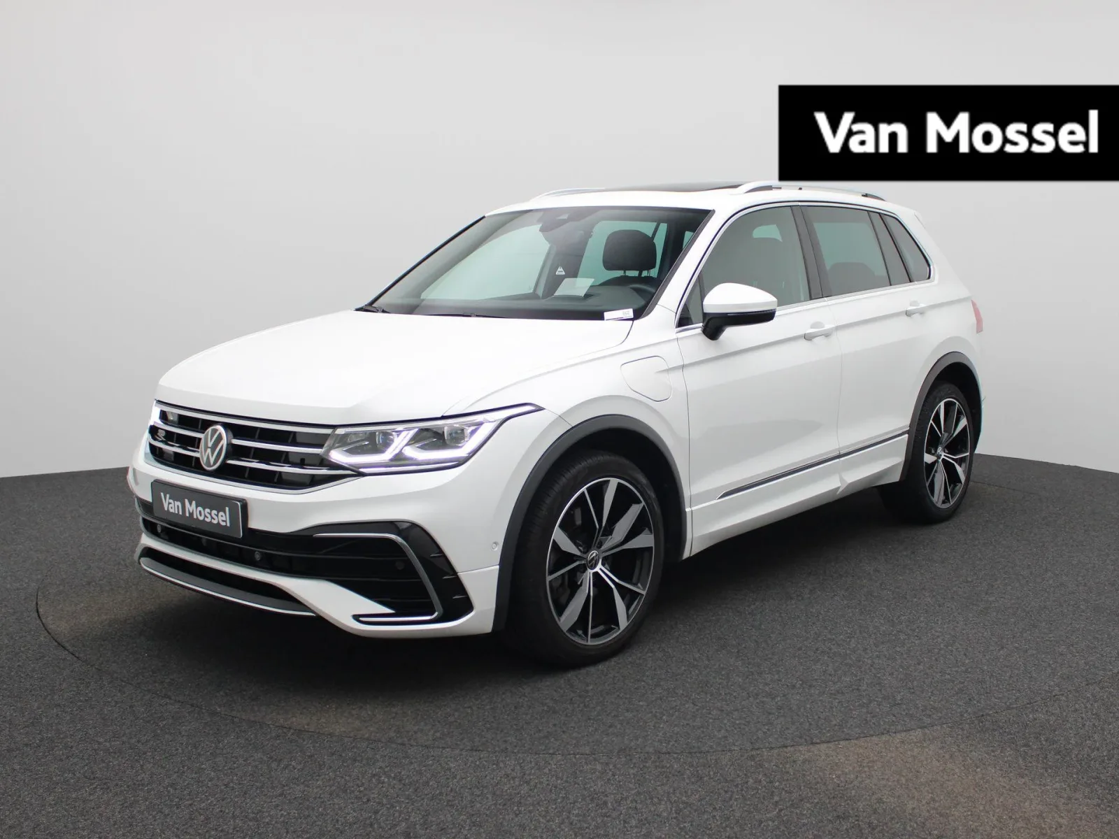 Volkswagen Tiguan (2021) — foto 1