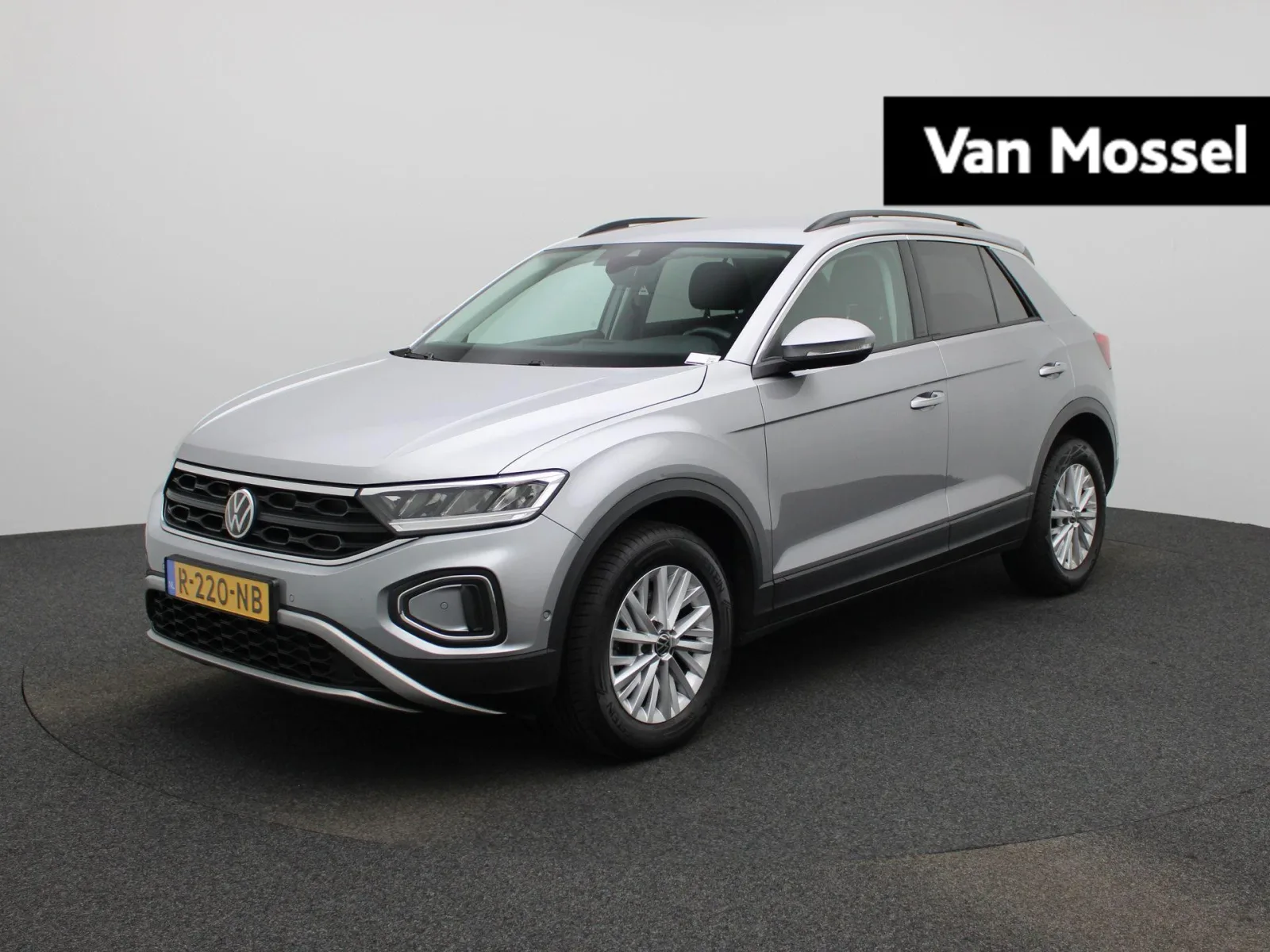 Volkswagen T-Roc (2022) — foto 1