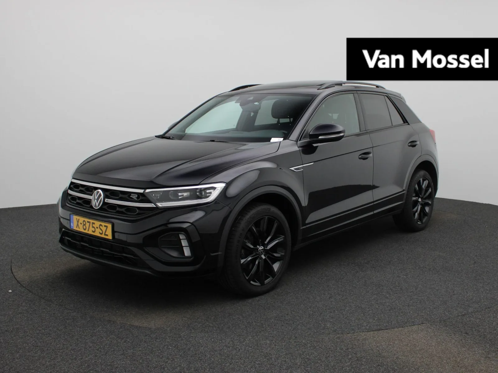Volkswagen T-Roc (2024) — foto 1