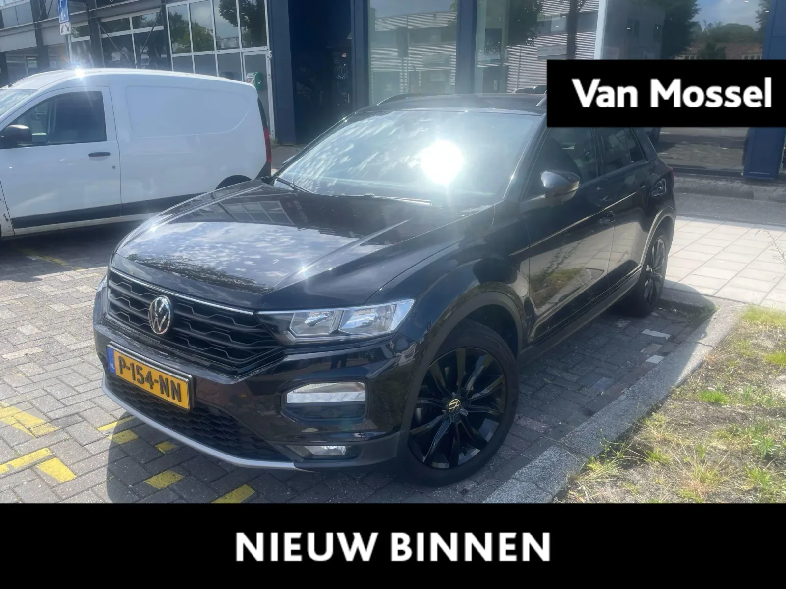Volkswagen T-Roc (2021) — foto 1