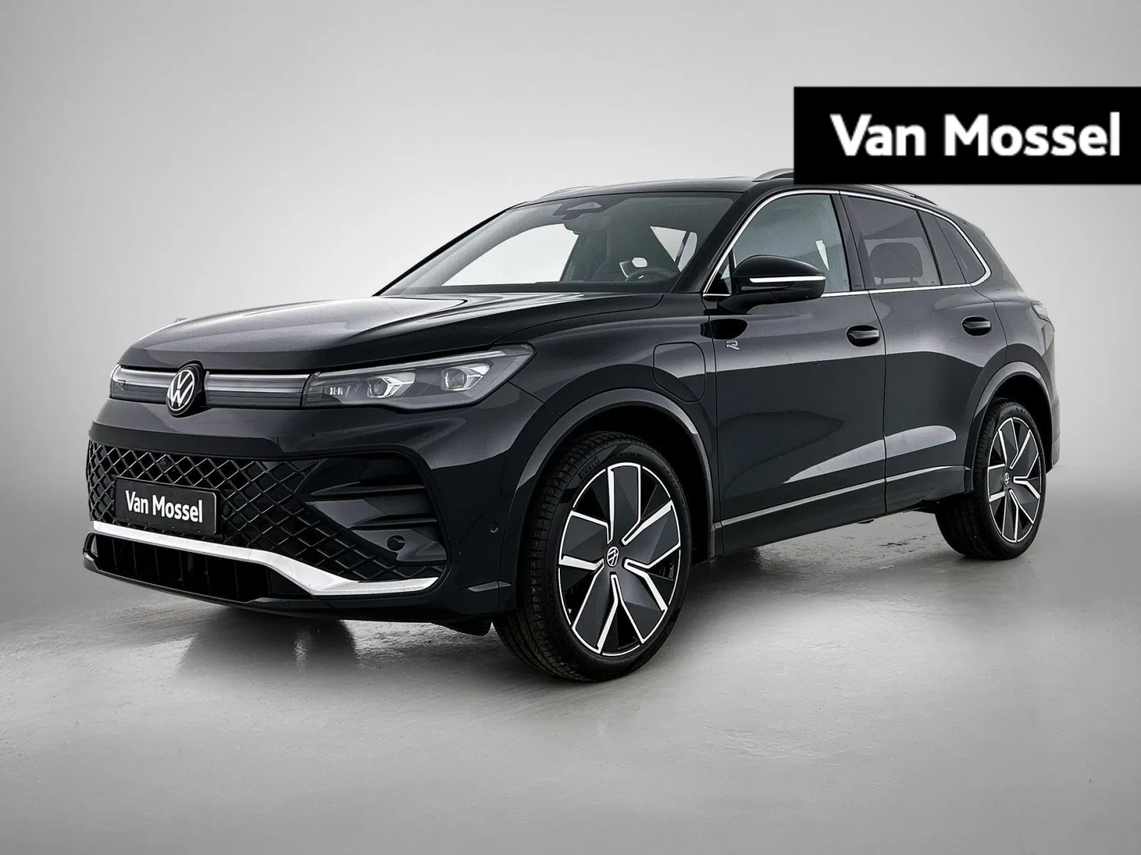 Volkswagen Tiguan (2025) — foto 1