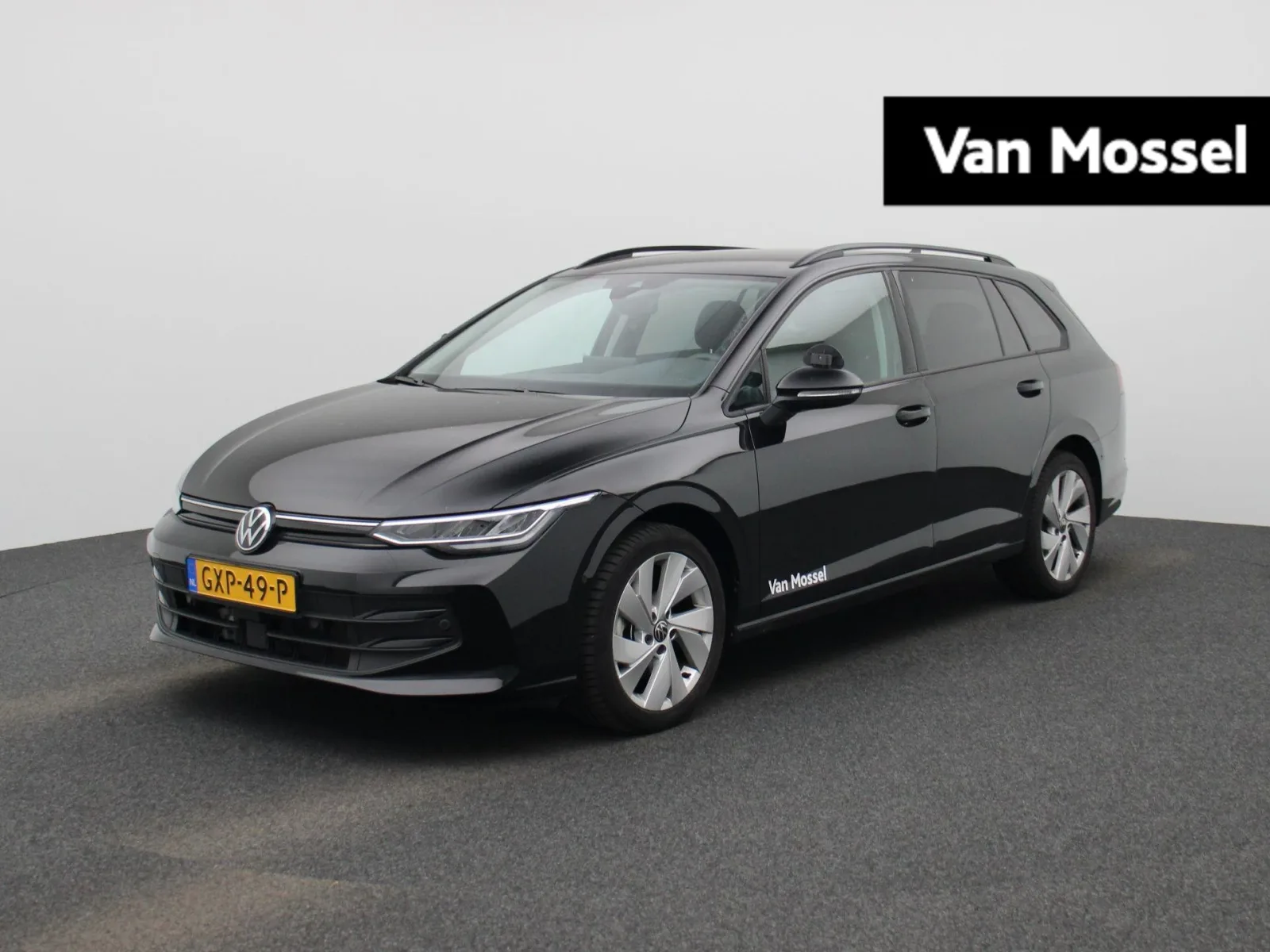 Volkswagen Golf (2025) — foto 1