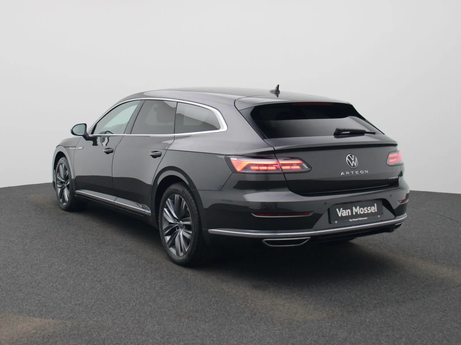 Volkswagen Arteon (2022) — foto 1