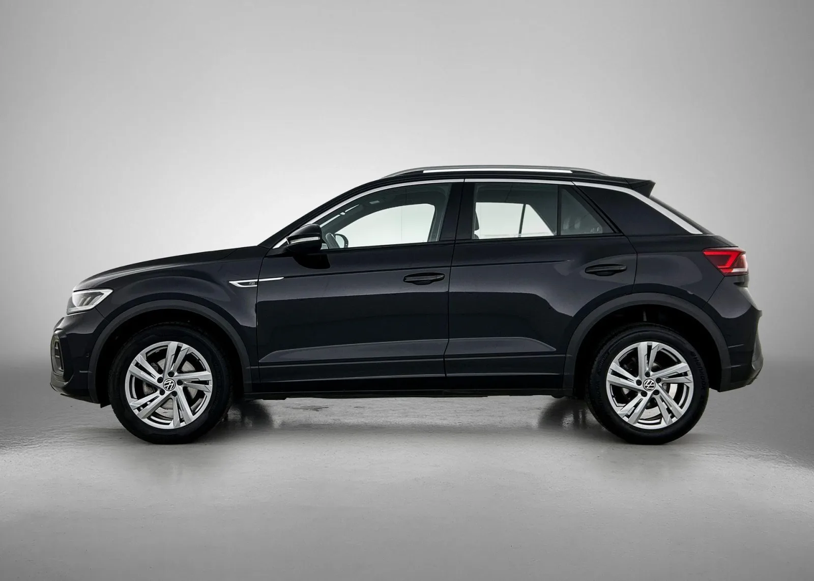 Volkswagen T-Roc (2023) — foto 1