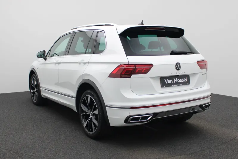 Volkswagen Tiguan (2022)