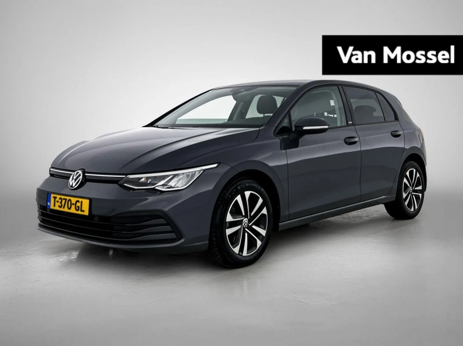 Volkswagen Golf (2021) — foto 1