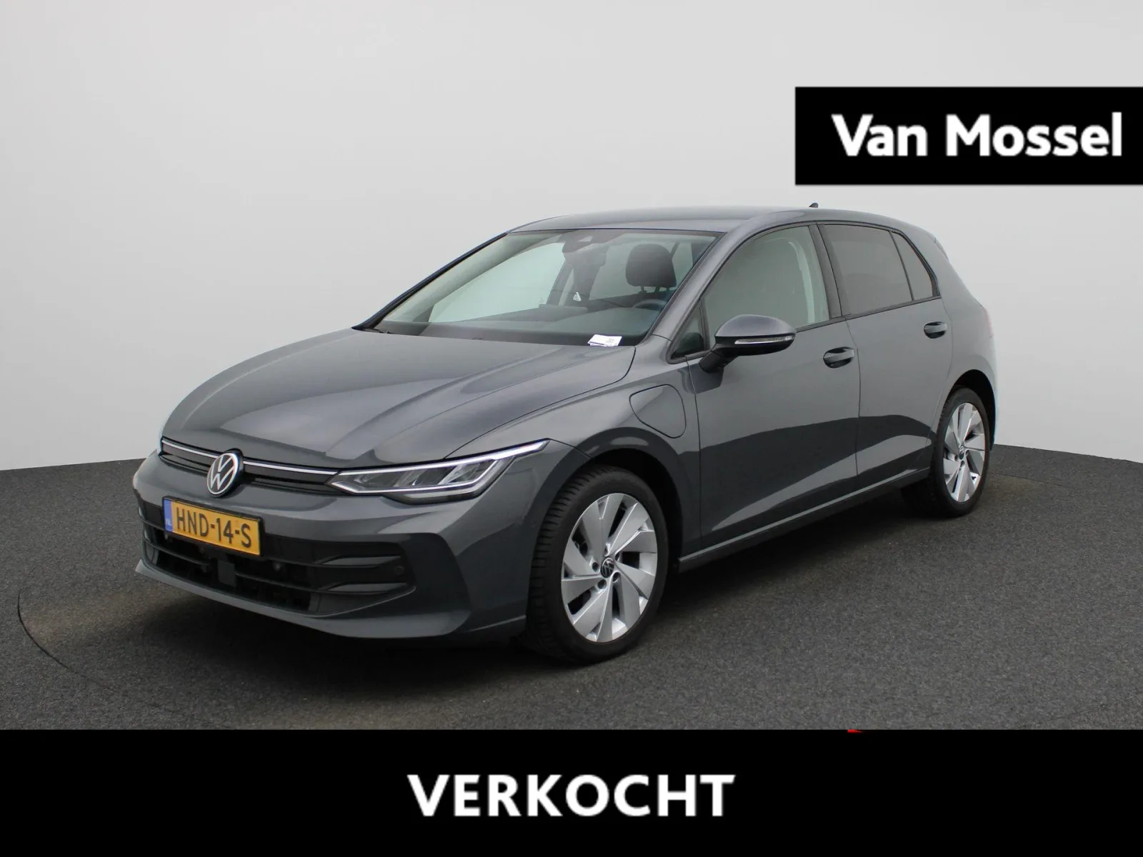 Volkswagen Golf (2025) — foto 1