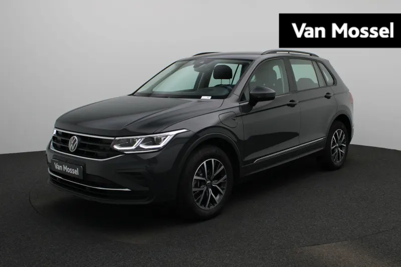 Volkswagen Tiguan (2022)