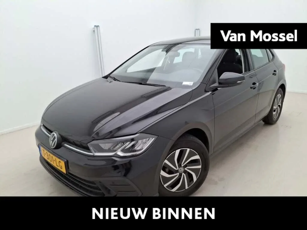 Volkswagen Polo (2023) — foto 1