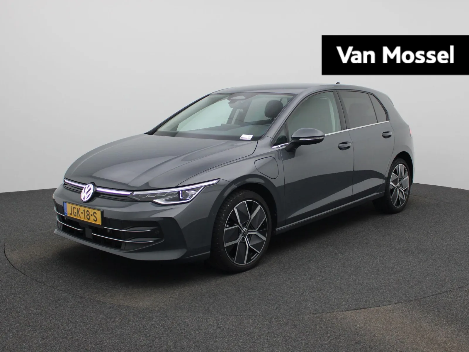 Volkswagen Golf (2025) — foto 1