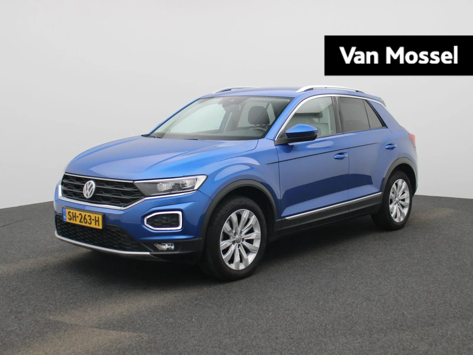 Volkswagen T-Roc (2018) — foto 1