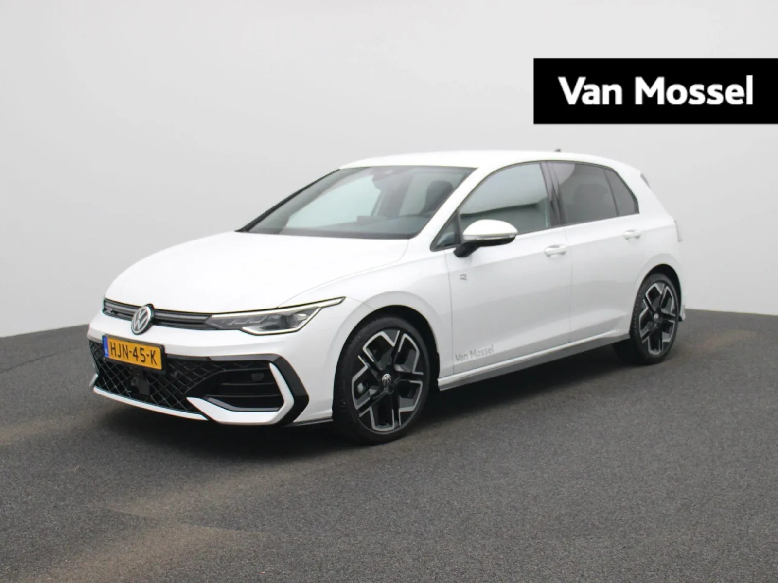 Volkswagen Golf (2025) — foto 1
