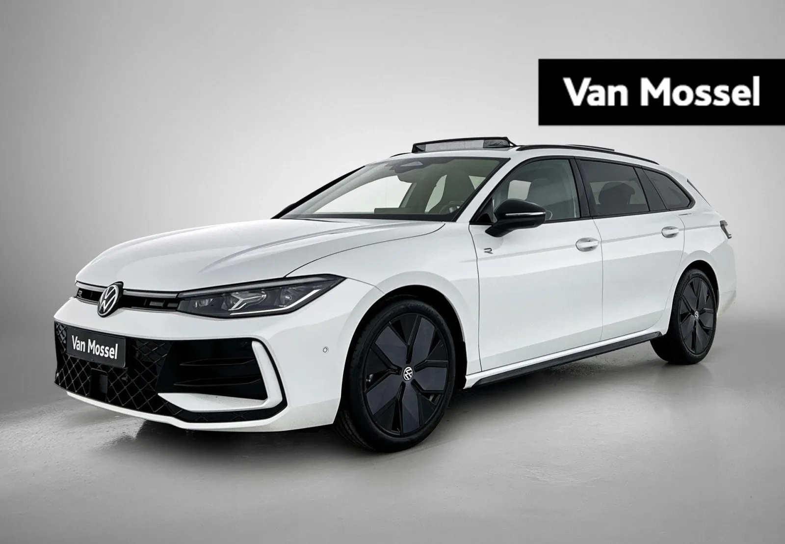 Volkswagen Passat (2025) — foto 1