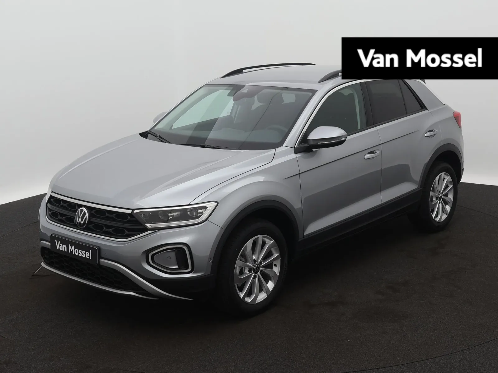 Volkswagen T-Roc (2025) — foto 1