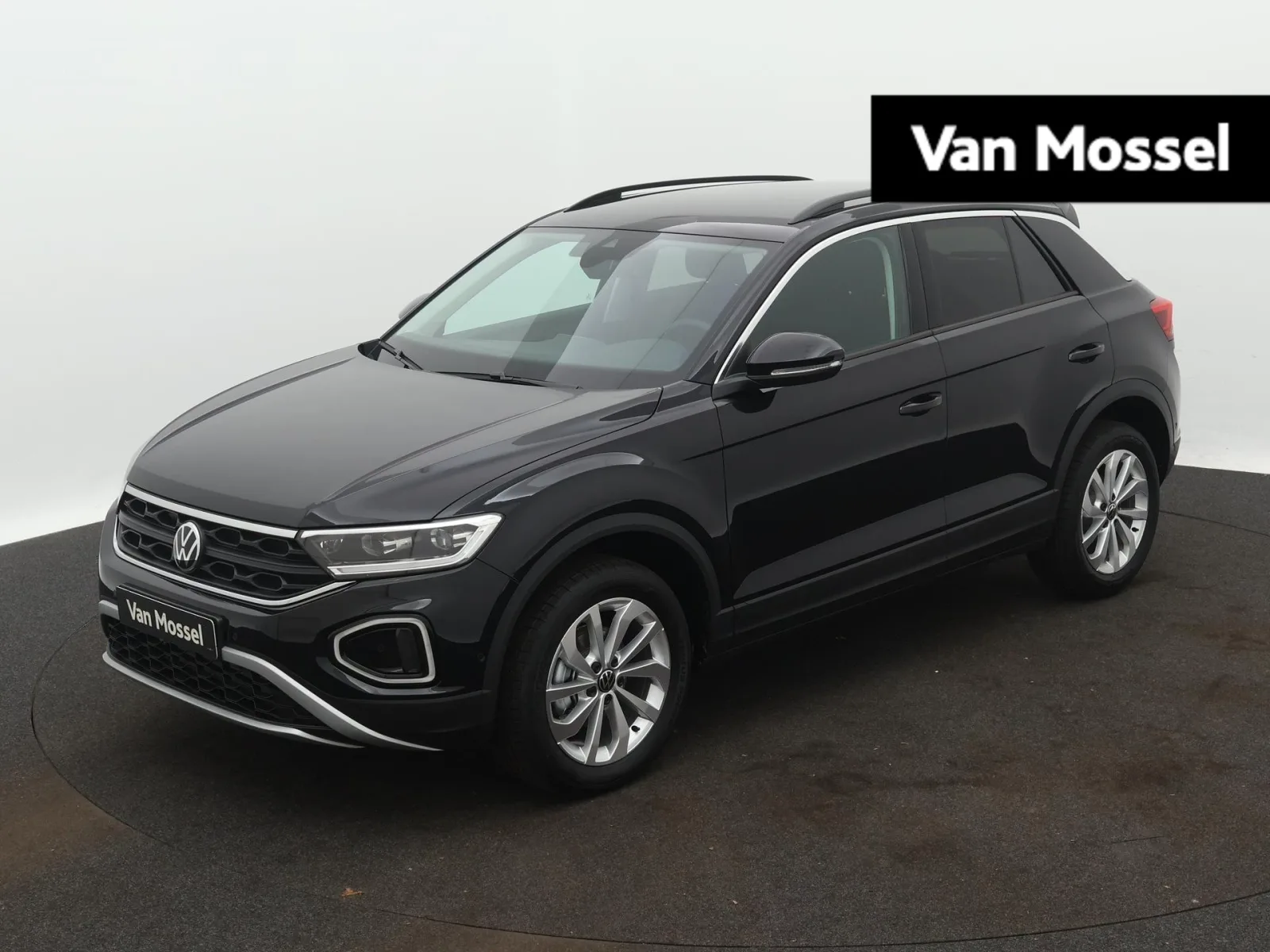 Volkswagen T-Roc (2025) — foto 1