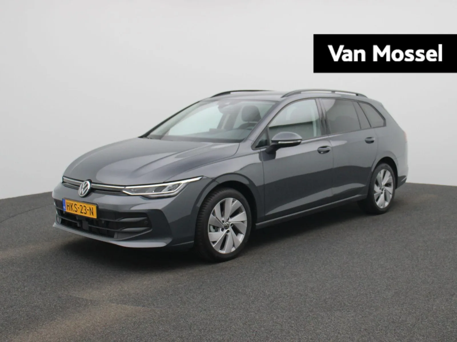 Volkswagen Golf (2025) — foto 1