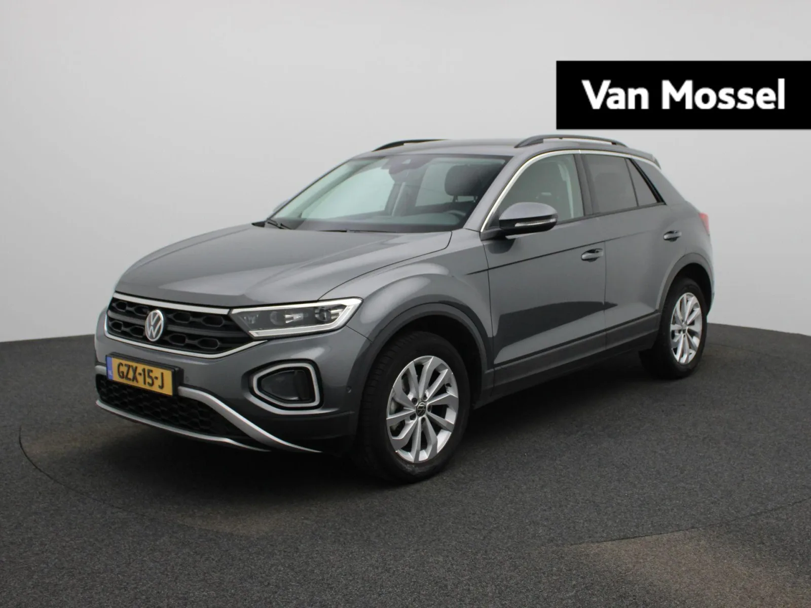 Volkswagen T-Roc (2025) — foto 1