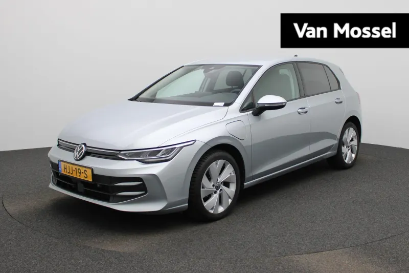 Volkswagen Golf (2025)