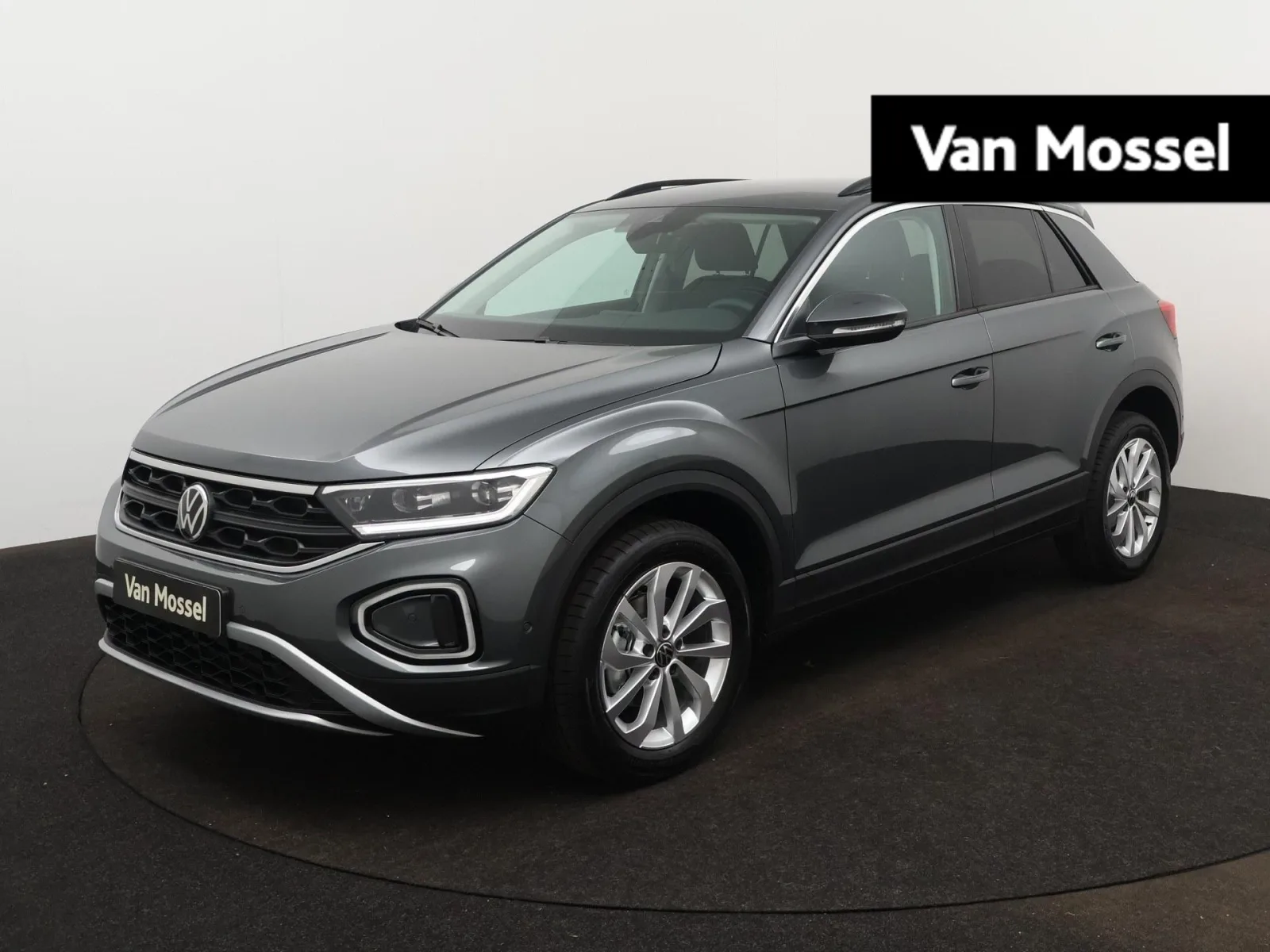 Volkswagen T-Roc (2025) — foto 1