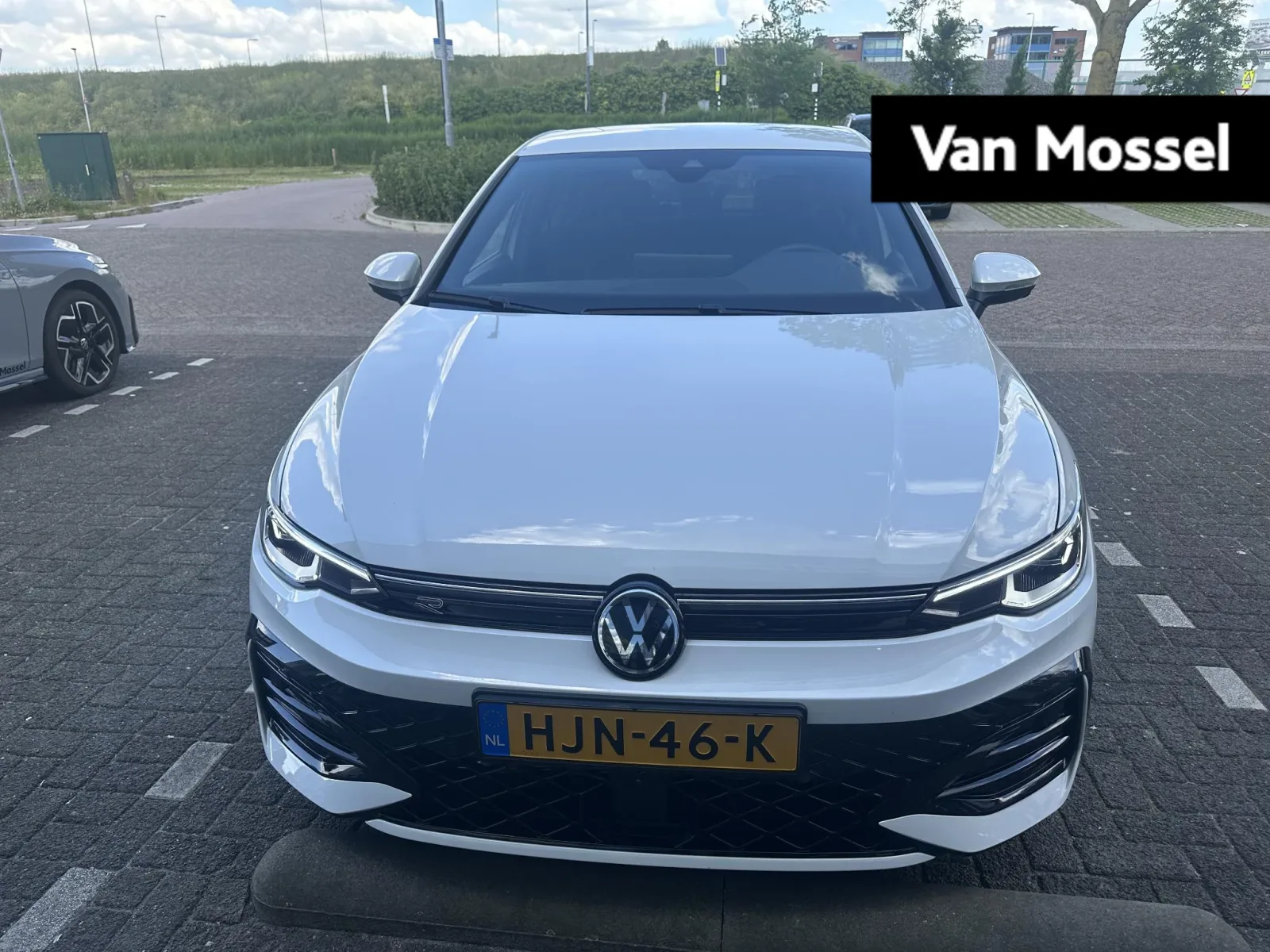 Volkswagen Golf (2025) — foto 1