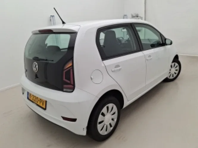 Volkswagen Up! (2021) — foto 1