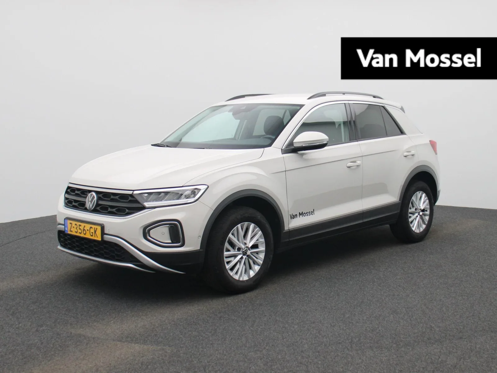 Volkswagen T-Roc (2024) — foto 1