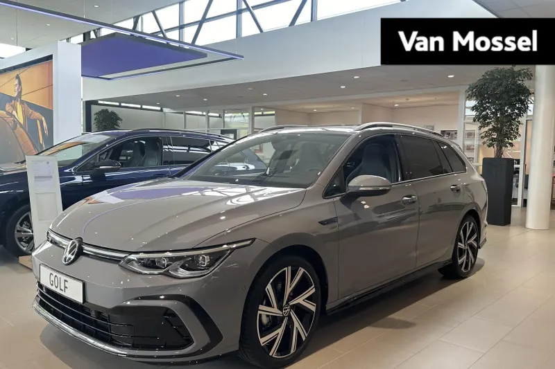 Volkswagen Golf (2023)
