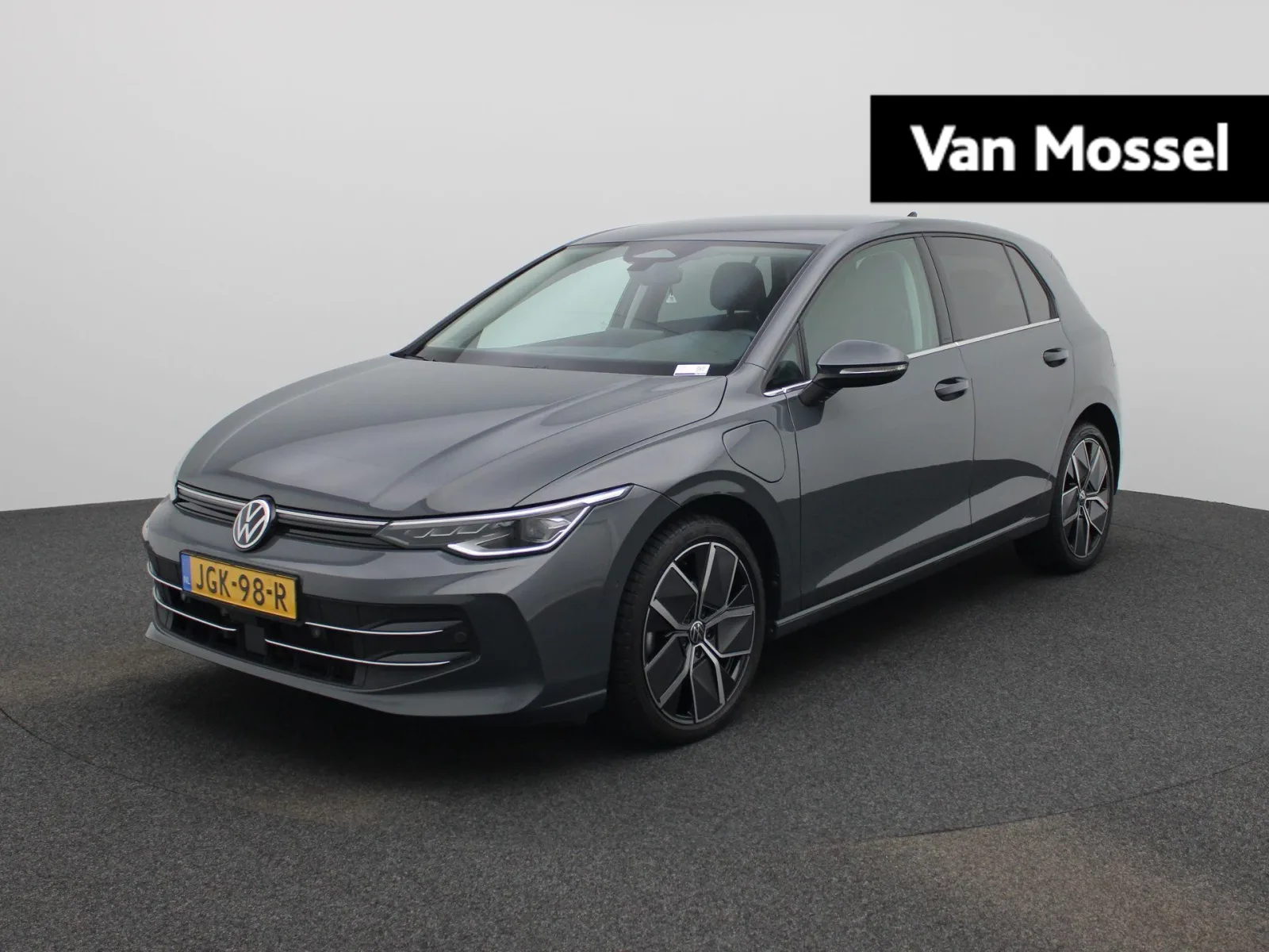 Volkswagen Golf (2025) — foto 1