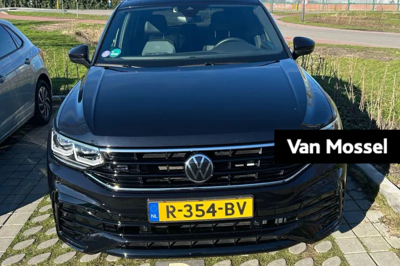 Volkswagen Tiguan (2022)