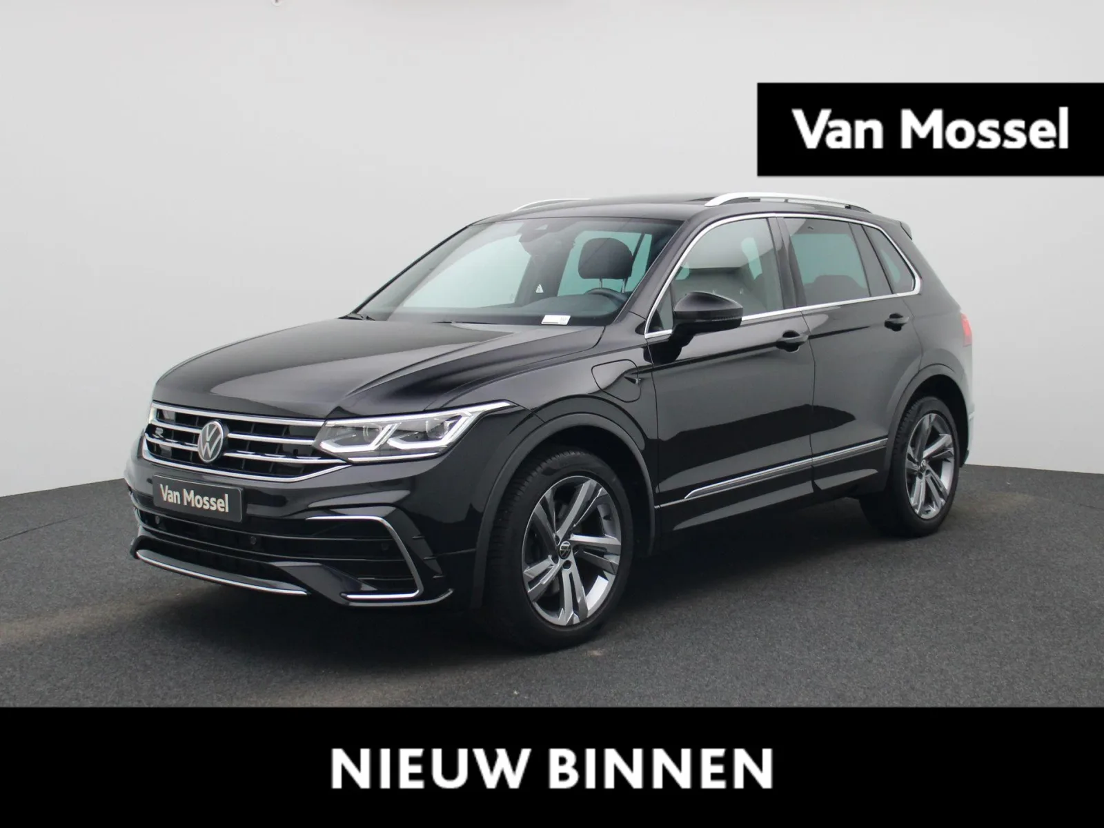 Volkswagen Tiguan (2023) — foto 1