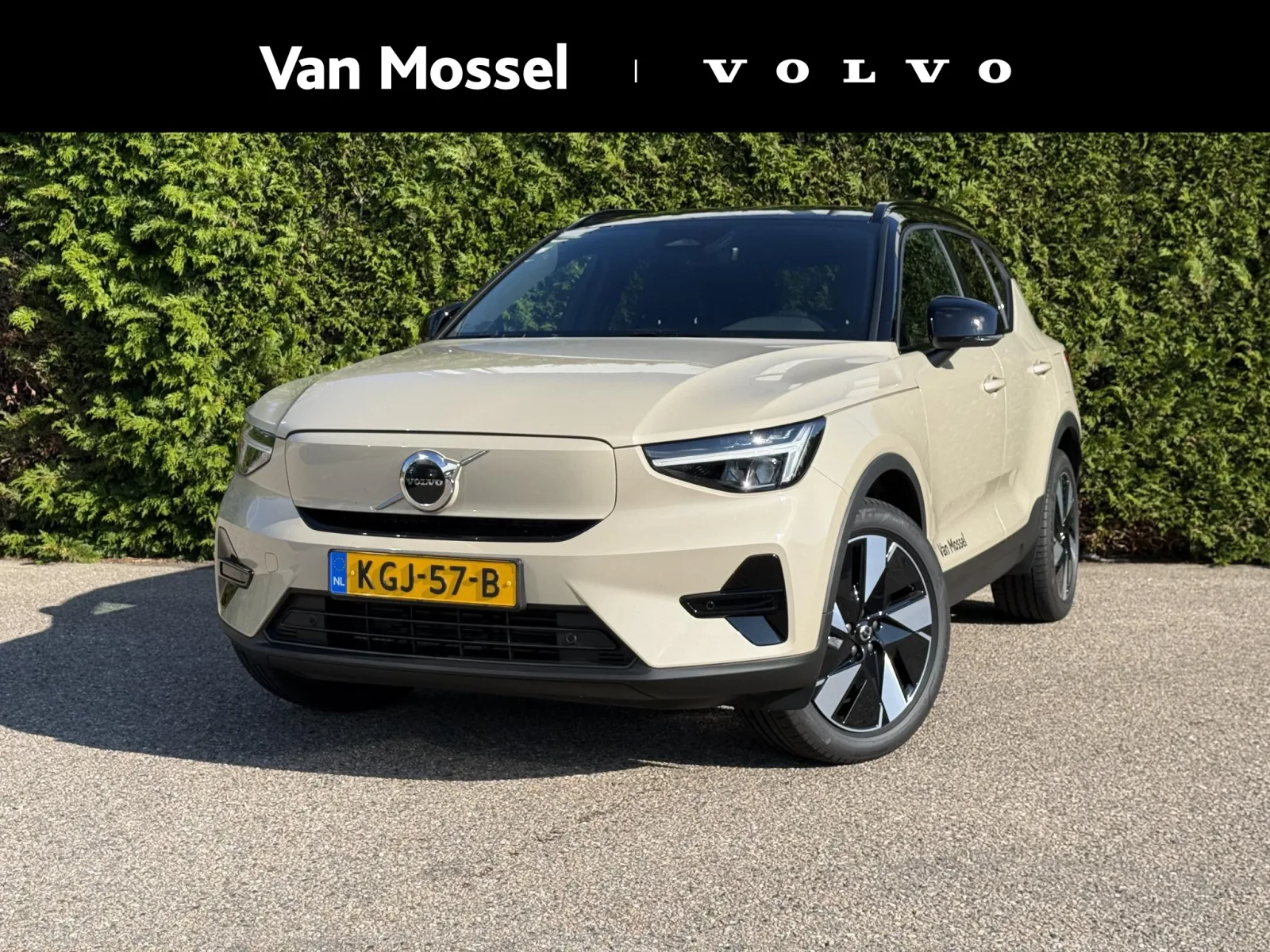 Volvo EX40 (2026) — foto 1