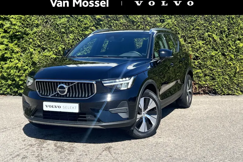 Volvo XC40 (2022)