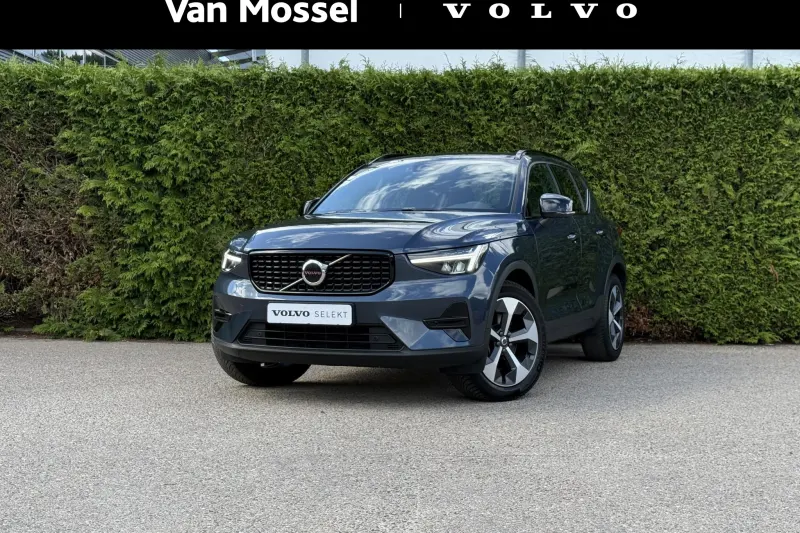 Volvo XC40 (2025)