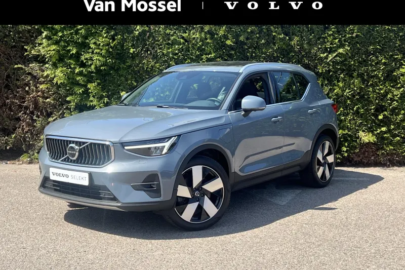 Volvo XC40 (2022)