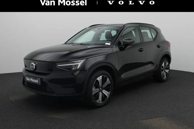 Volvo XC40 (2022)