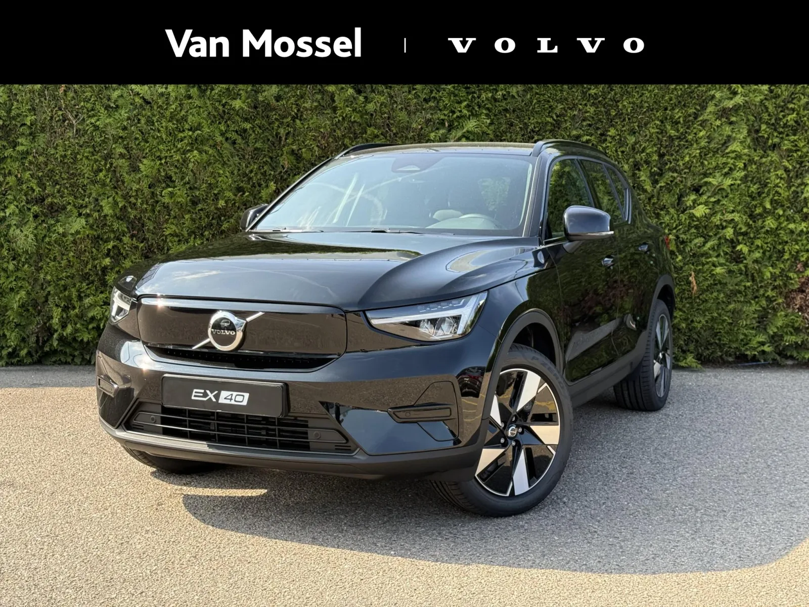 Volvo EX40 (2026) — foto 1
