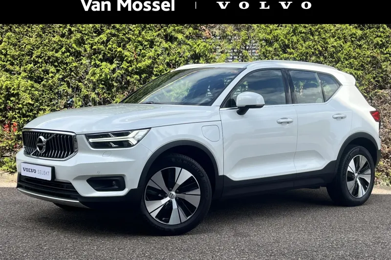 Volvo XC40 (2022)